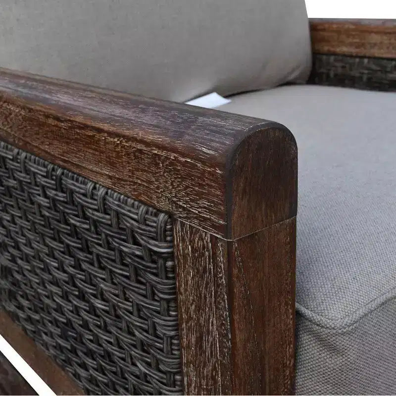 Ensemble de 3 pièces de sièges Courtyard Casual en teck FSC Bermuda Comprend : Deux fauteuils club et une table d'appoint carrée