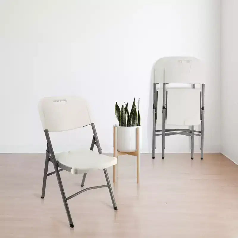 Lot de 4 chaises pliantes empilables Elama pour l'intérieur et l'extérieur