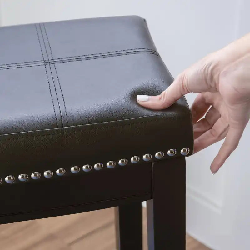 Tabouret de bar sans dossier en similicuir