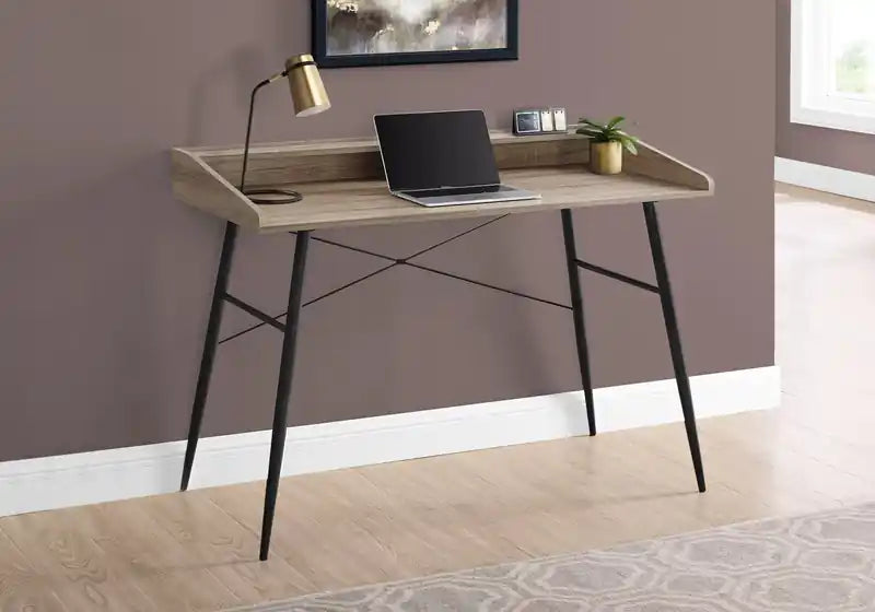 47,25 Bureau avec petite huche